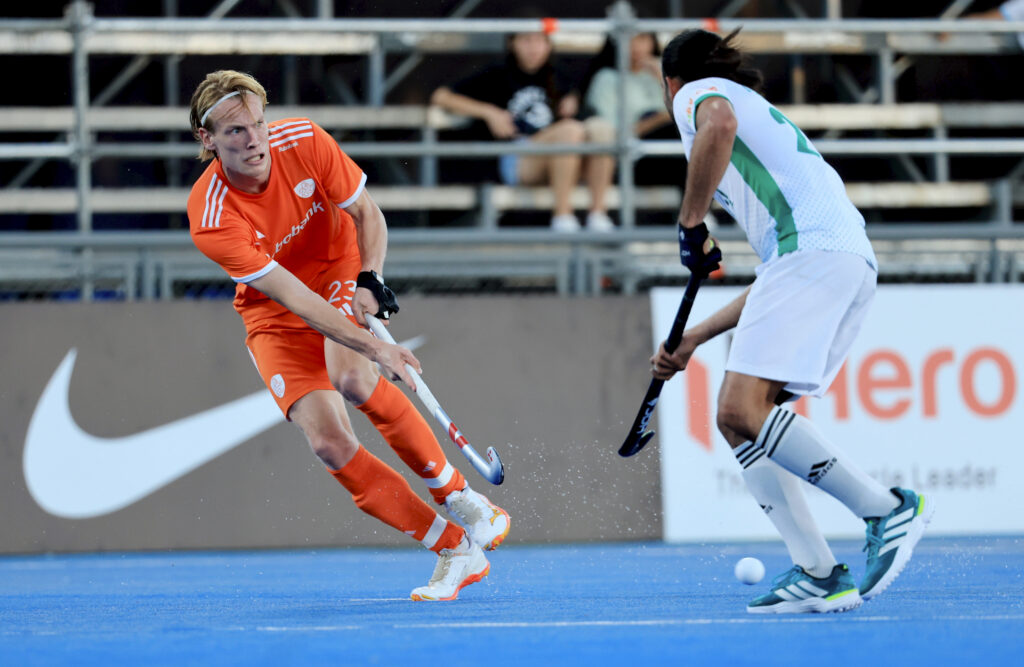 De Oranje hockeyheren winnen het tweede duel tegen Pakistan. 