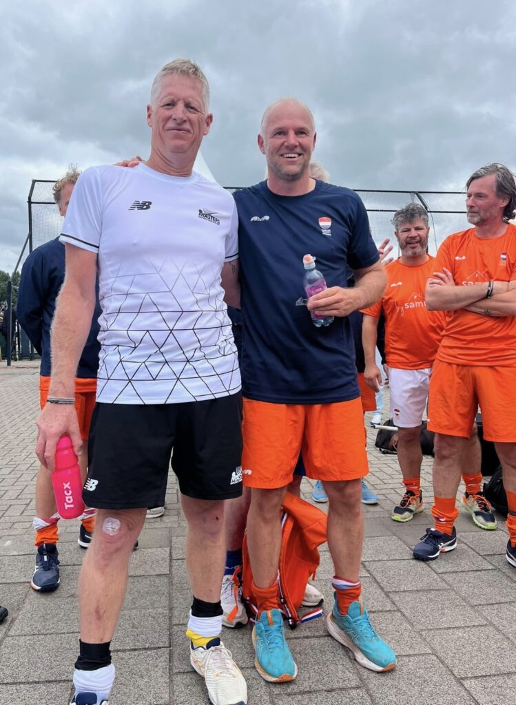 Burgers wordt door NZL gehuldigd als man of the match